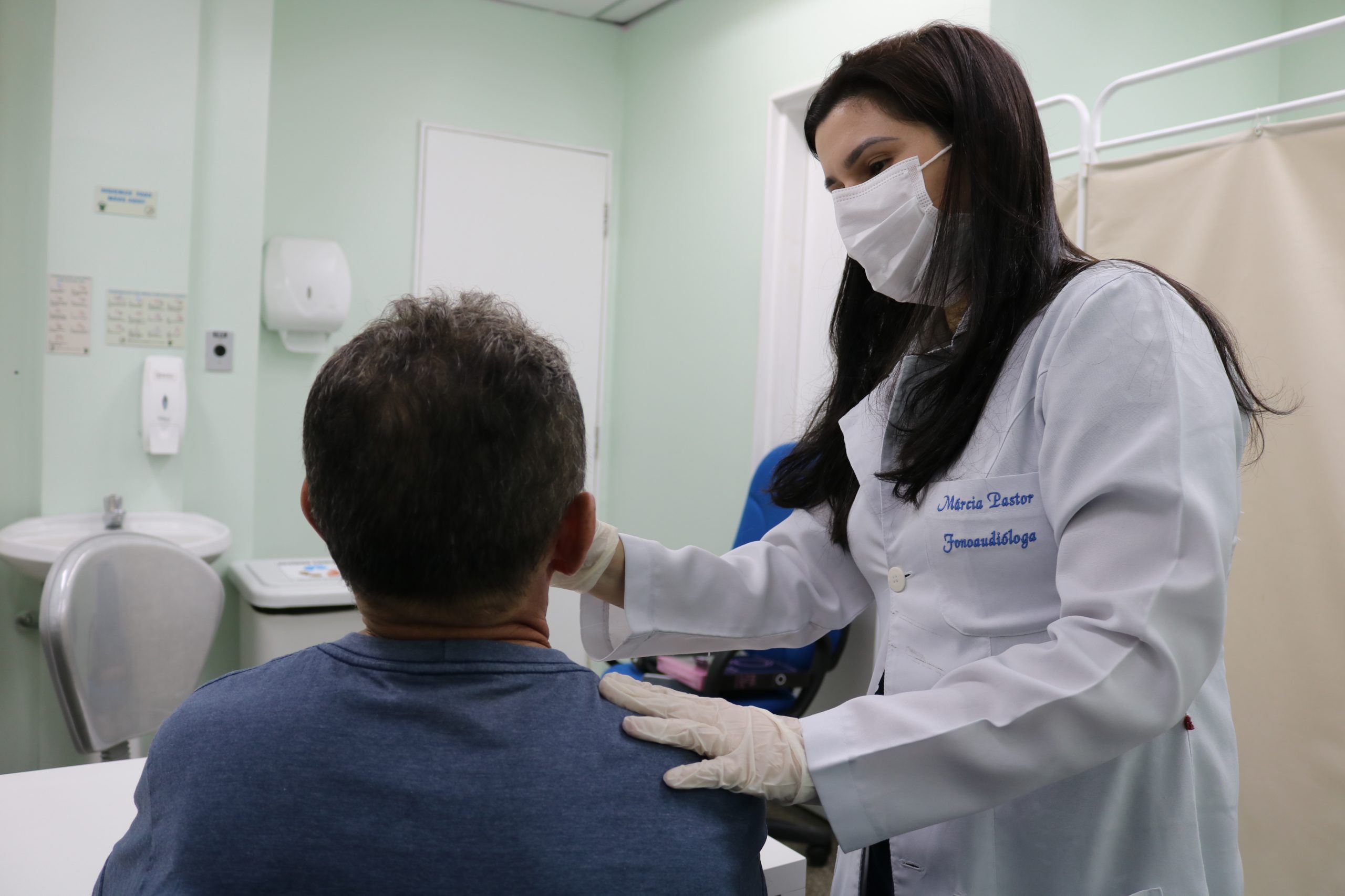 Eloá Azzena Parada - Psicoterapeuta - Autônomo