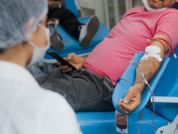 Dia Mundial do Doador de Sangue: FCecon alerta sobre importância da doação de sangue
