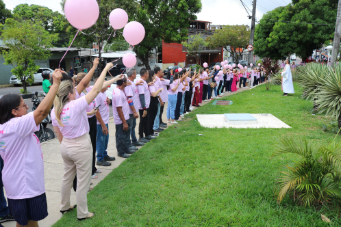 Outubro Rosa: FCecon promove Abraço Rosa