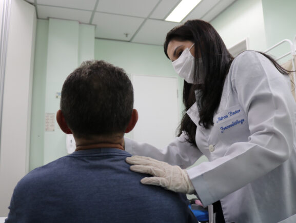 Fonoaudiologia melhora a qualidade de vida de pacientes em tratamento de câncer na FCecon